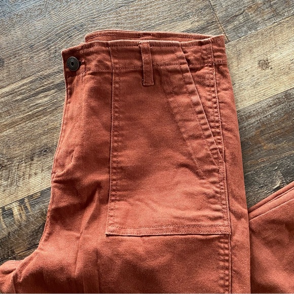 Stitch Star Ankle Pants - Picture 6 of 10